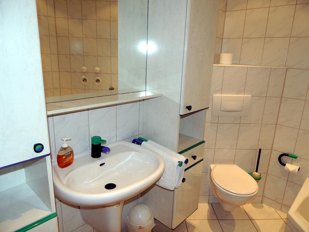 Gaestehaus Am Hirtenberg Breitenbrunn  Bagian luar foto